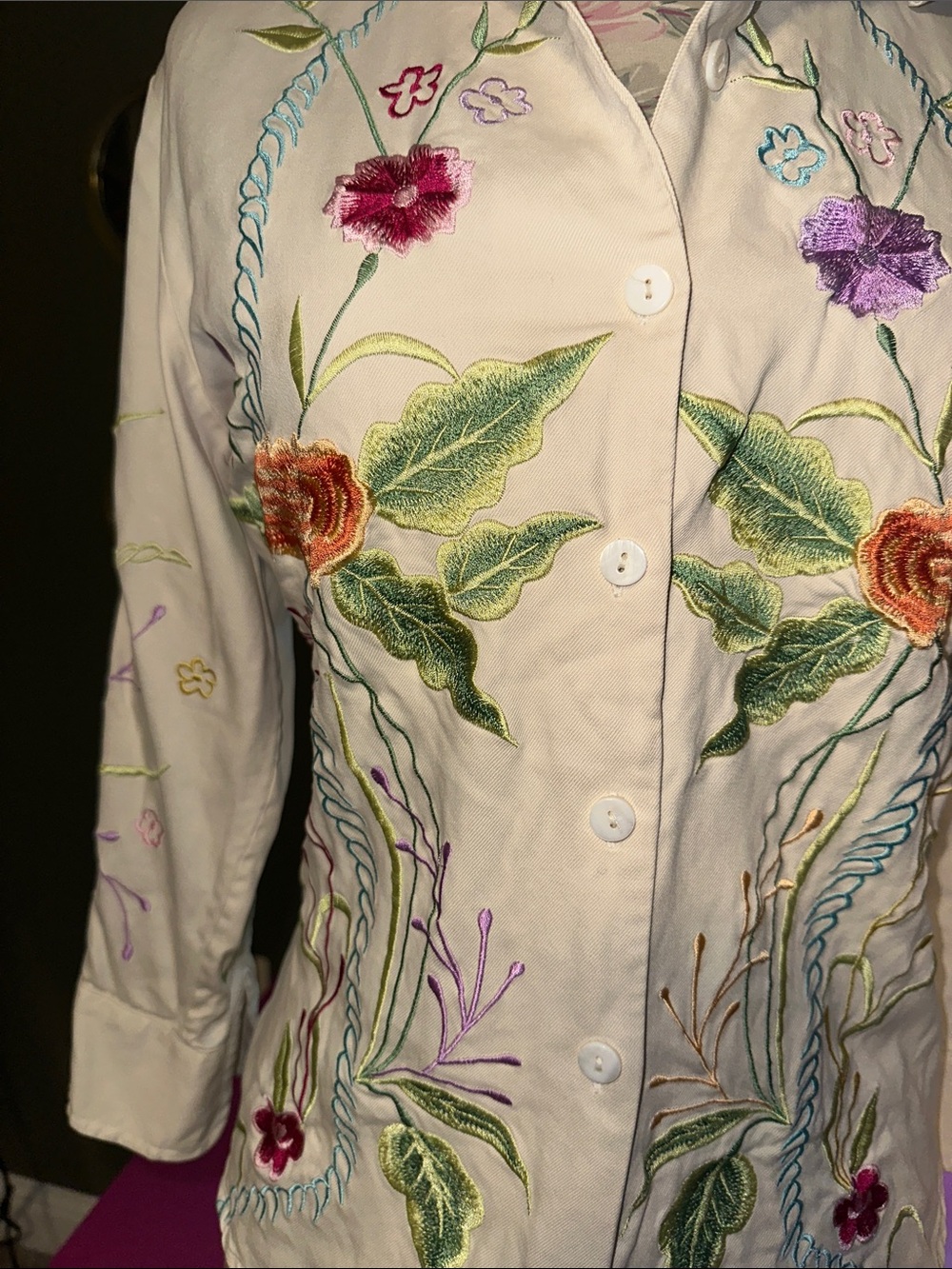 Vintage Bobby Chan Cream Embroidered Floral Button-Down Shirt - Picture 5 of 13